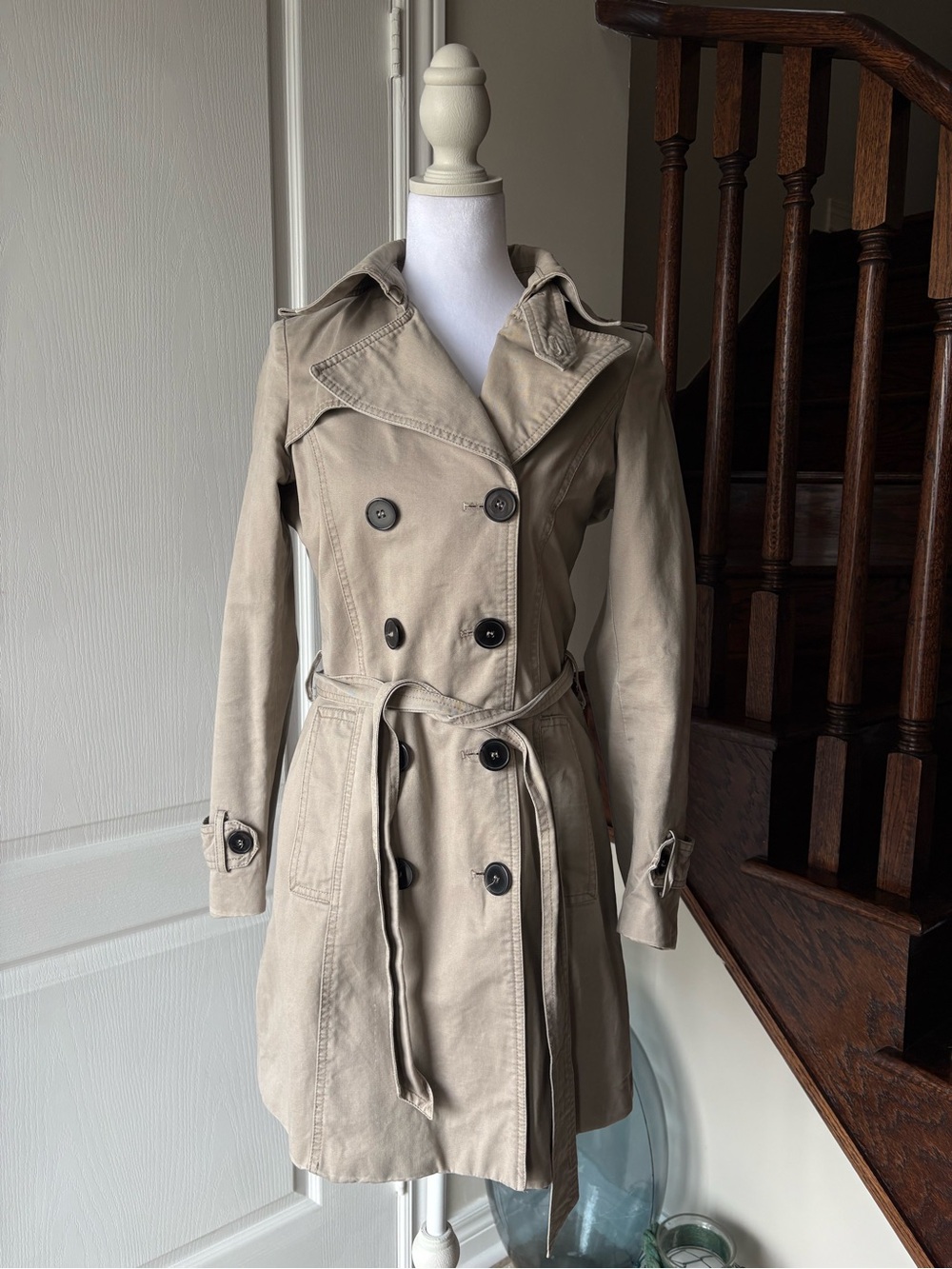 Zara Classic Women's Double-Breasted Trench Coat - Beige
